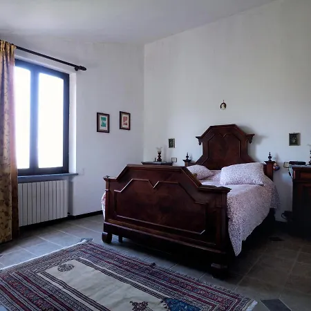 Casa Ciosse Couette-café Grognardo